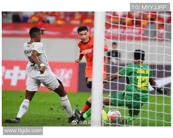 西安足球队战术引发热议球迷与专家观点大相径庭 西安足球队战术引发热议球迷与专家观点大相径庭