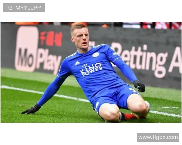 16号球衣的传奇足球明星们盘点与他们的辉煌成就分析 16号球衣的传奇足球明星们盘点与他们的辉煌成就分析