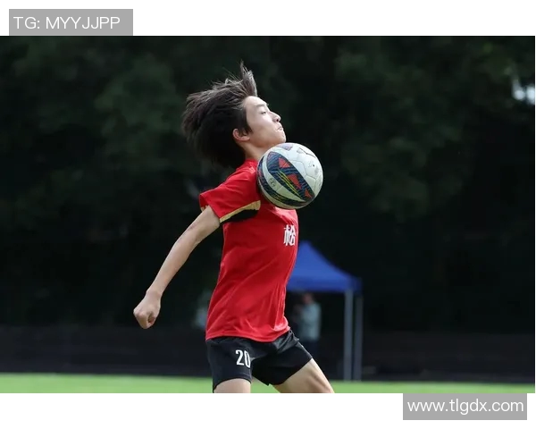 上海足球队的节奏探讨与发展现状分析及未来展望