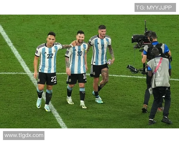 中英混血足球明星的成长之路与未来发展展望